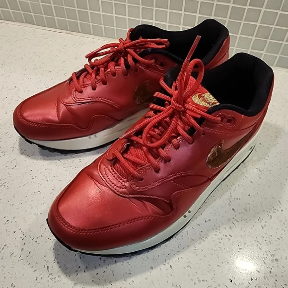 Women Nike Air Max 1 University Red Metallic Gold Sequin Sneackers CT1149-600 - Picture 6 of 10
